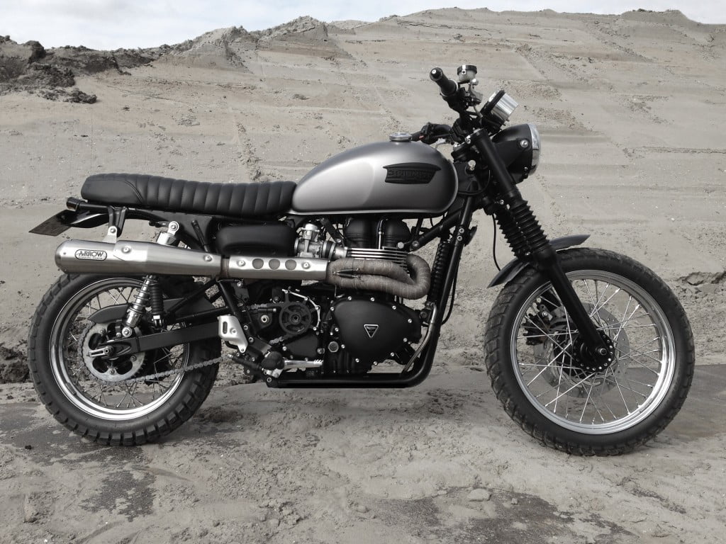 triumph-scrambler-slammer-seat-short-fender